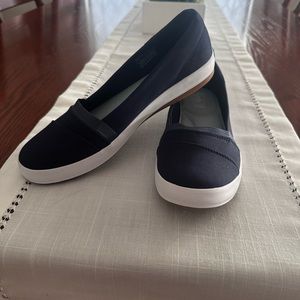 NEW Keds Dream Foam Memory Slip on Sneakers 9.5